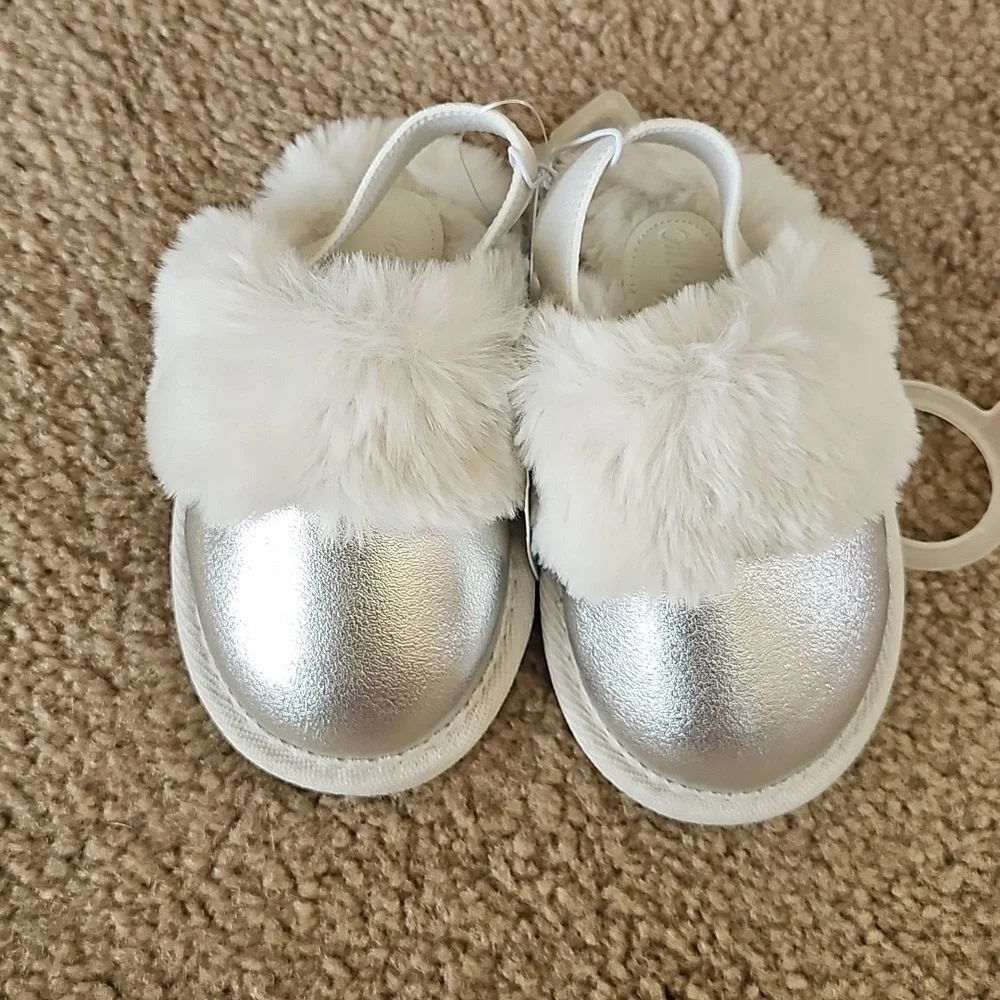 Cat & Jack Toddler Lila Slippers Silver Metallic Size 5/6